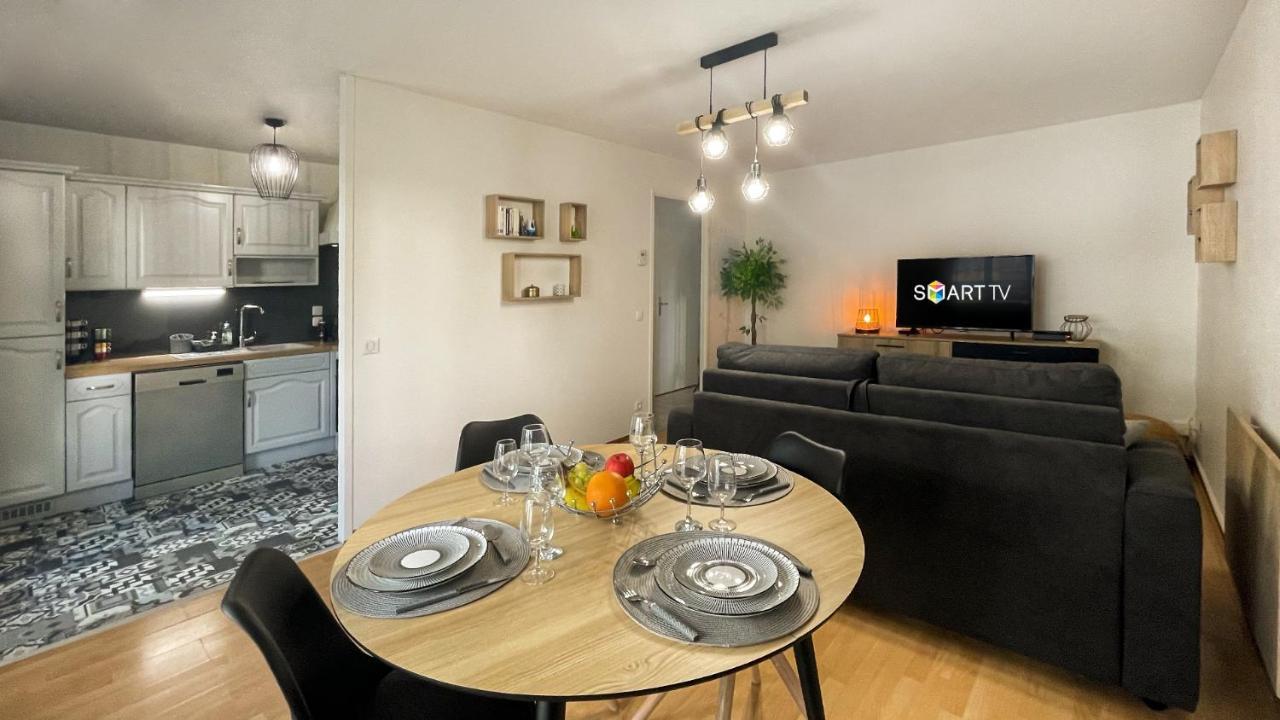 HOMEY WOOD - New - Appartement avec une chambre - Parking privé gratuit - Balcon privé - A 5 min de la gare pour rejoindre Genève Annemasse Esterno foto